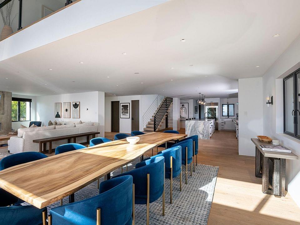 Santa Barbara, California, 93109, United States, 4 Bedrooms Bedrooms, ,4 BathroomsBathrooms,Residential,Forsale,2000232