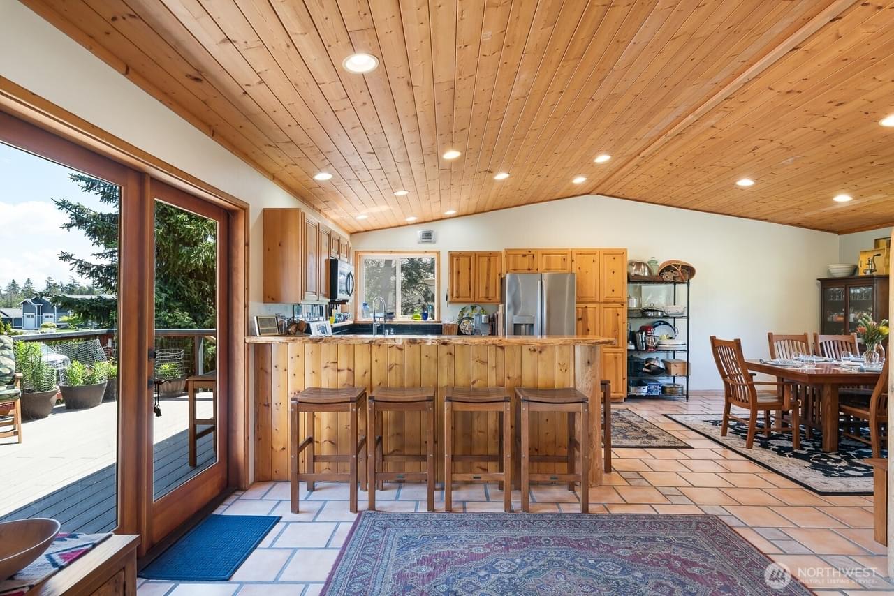 Anacortes, Washington, 98221, United States, 5 Bedrooms Bedrooms, ,3 BathroomsBathrooms,Residential,Forsale,1884748