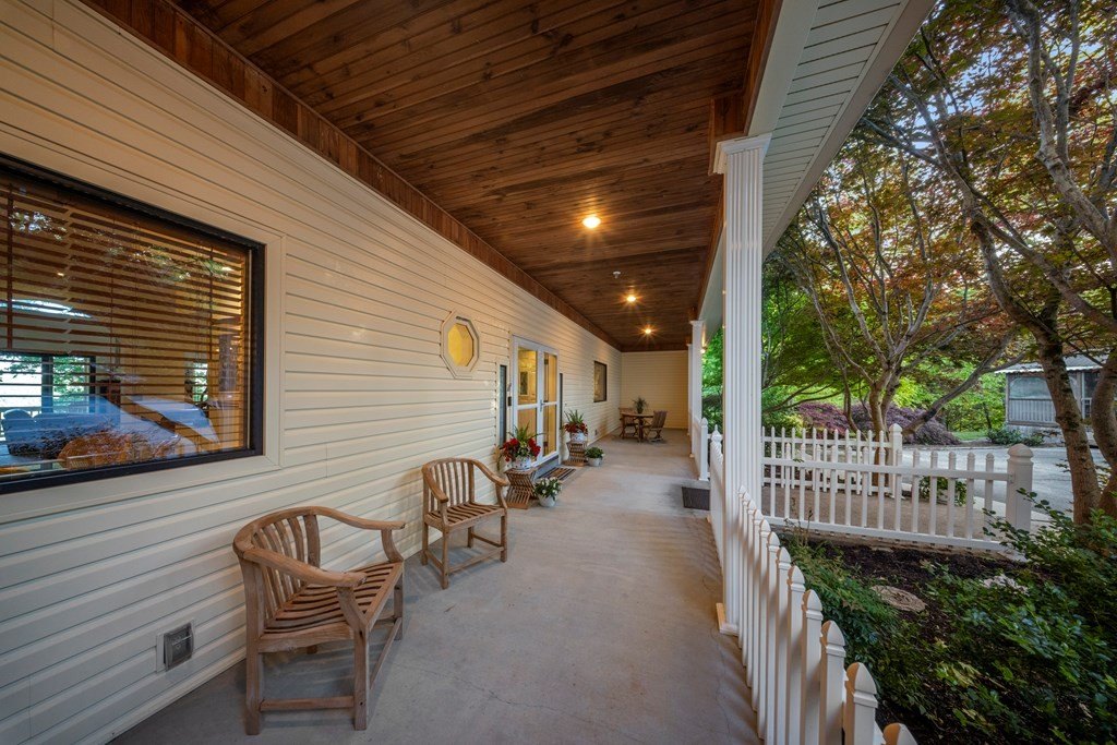 MONTEREY, Tennessee, 38574, United States, 4 Bedrooms Bedrooms, ,2.5 BathroomsBathrooms,Residential,Forsale,1907885