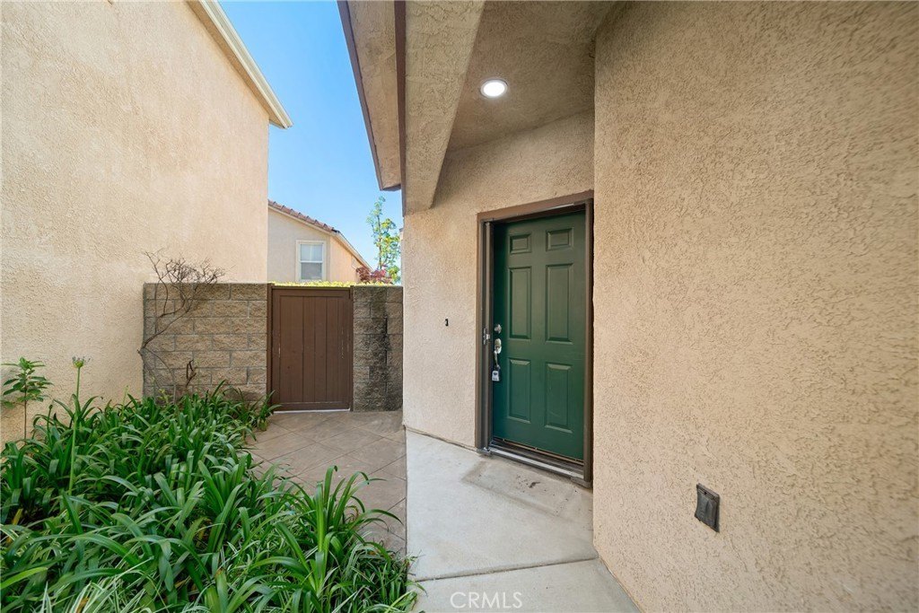 Simi Valley, California, 93065, United States, 3 Bedrooms Bedrooms, ,2.5 BathroomsBathrooms,Residential,Forsale,1941494