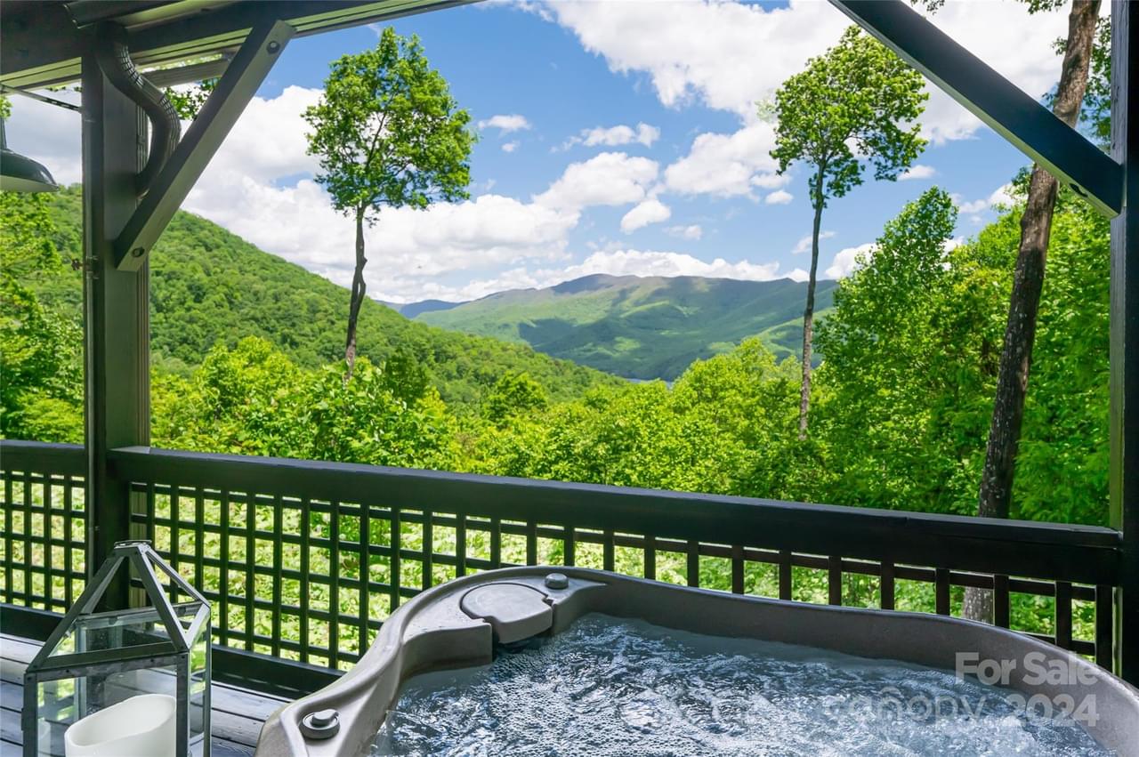 Black Mountain, North Carolina, 28711, United States, 3 Bedrooms Bedrooms, ,3.5 BathroomsBathrooms,Residential,Forsale,1904911