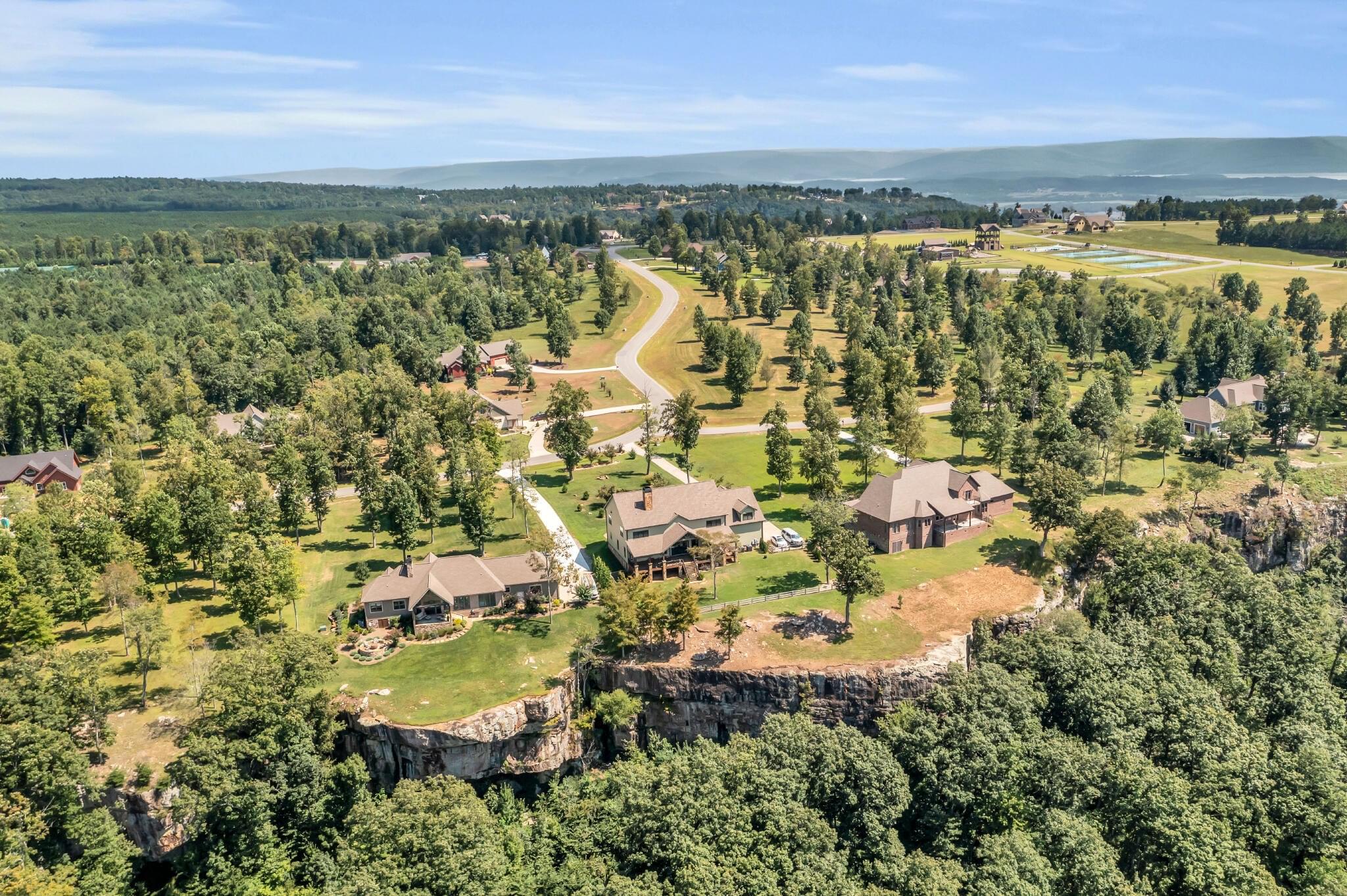 Jasper, Tennessee, 37347, United States, ,Residential,Forsale,1946767