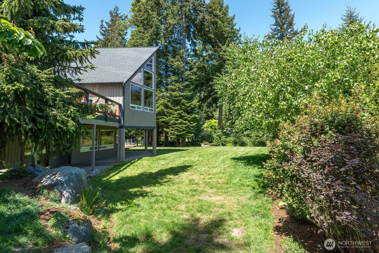 Anacortes, Washington, 98221, United States, 5 Bedrooms Bedrooms, ,3 BathroomsBathrooms,Residential,Forsale,1884748