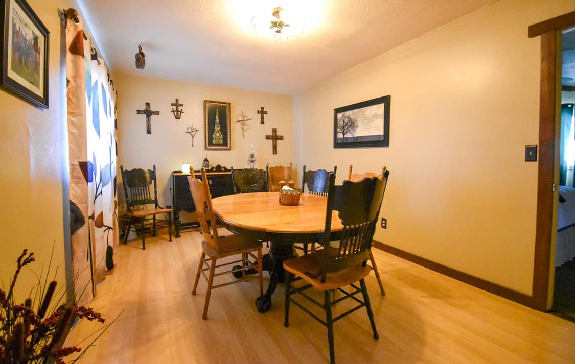 Akron, Colorado, 80720, United States, 3 Bedrooms Bedrooms, ,2.5 BathroomsBathrooms,Residential,Forsale,1926805