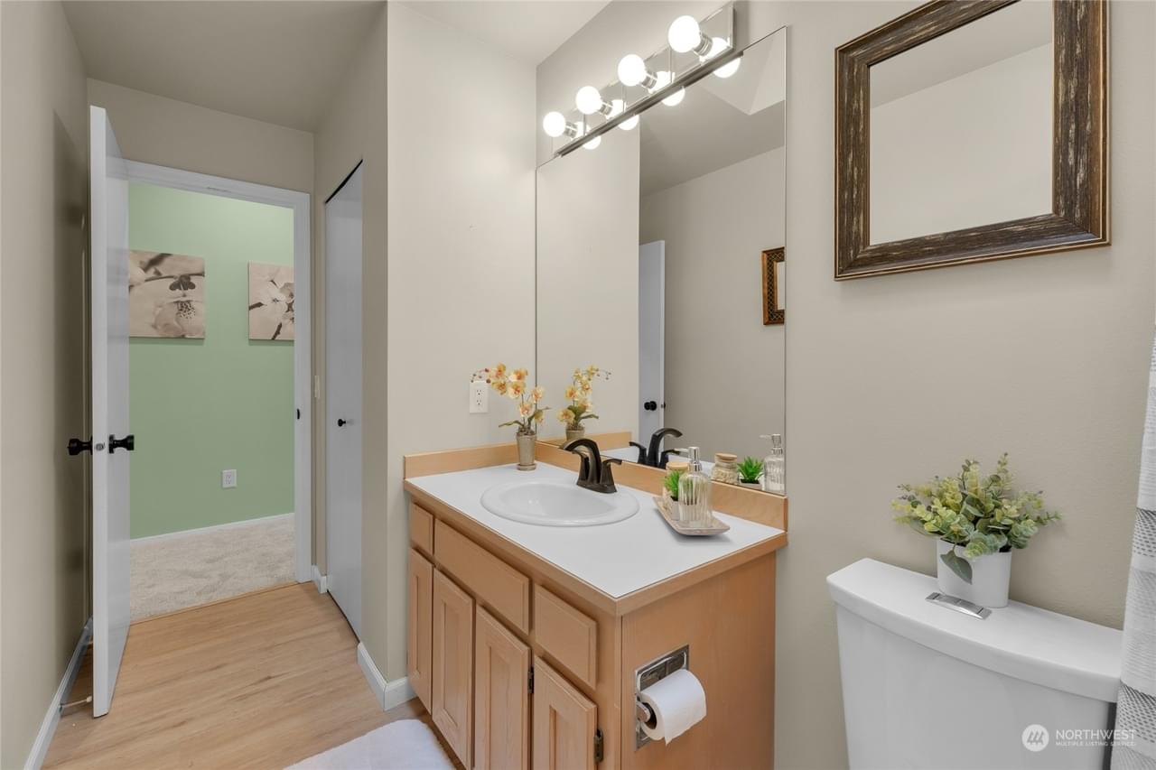 Mill Creek, Washington, 98012, United States, 2 Bedrooms Bedrooms, ,2 BathroomsBathrooms,Residential,Forsale,1904624