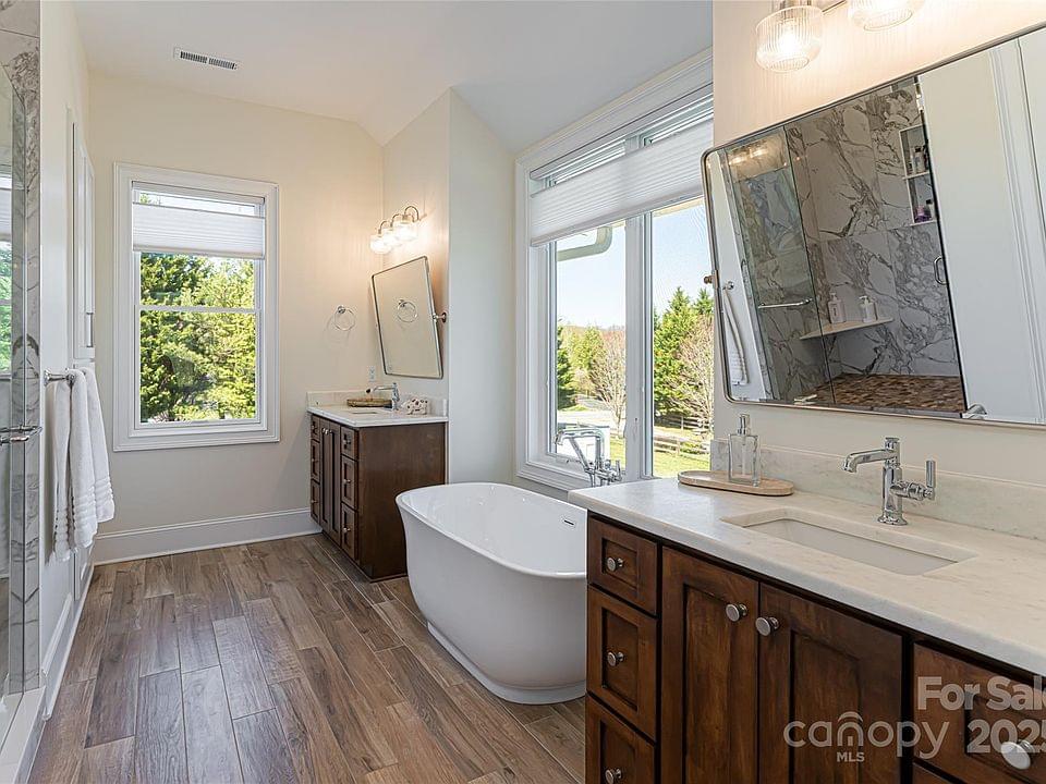 Fletcher, North Carolina, 28732, United States, 4 Bedrooms Bedrooms, ,4.5 BathroomsBathrooms,Residential,Forsale,1904912