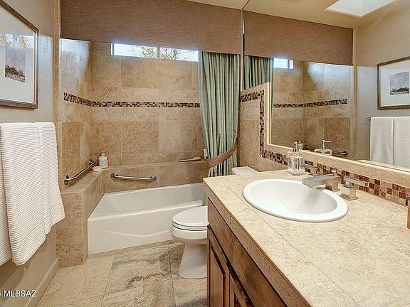 Tucson, Arizona, 85718, United States, 4 Bedrooms Bedrooms, ,4.5 BathroomsBathrooms,Residential,Forsale,1959727