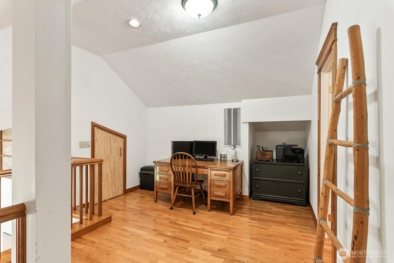 Anacortes, Washington, 98221, United States, 3 Bedrooms Bedrooms, ,3 BathroomsBathrooms,Residential,Forsale,1884749