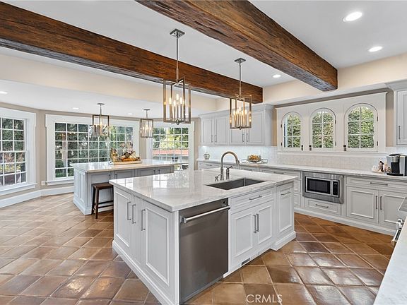 Redlands, California, 92373, United States, 4 Bedrooms Bedrooms, ,6 BathroomsBathrooms,Residential,Forsale,1933746
