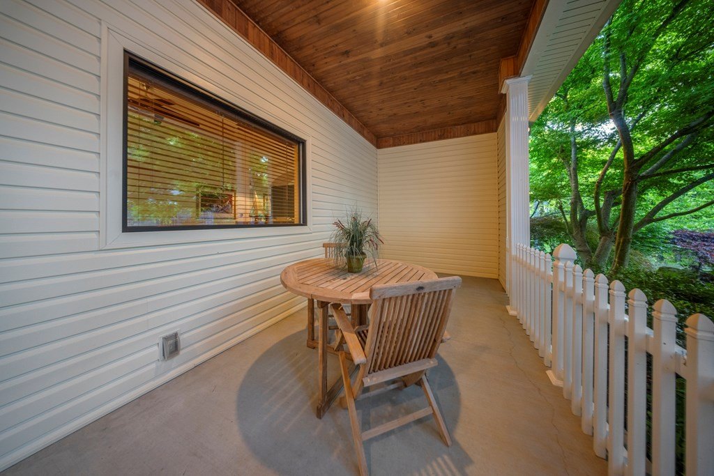 MONTEREY, Tennessee, 38574, United States, 4 Bedrooms Bedrooms, ,2.5 BathroomsBathrooms,Residential,Forsale,1907885