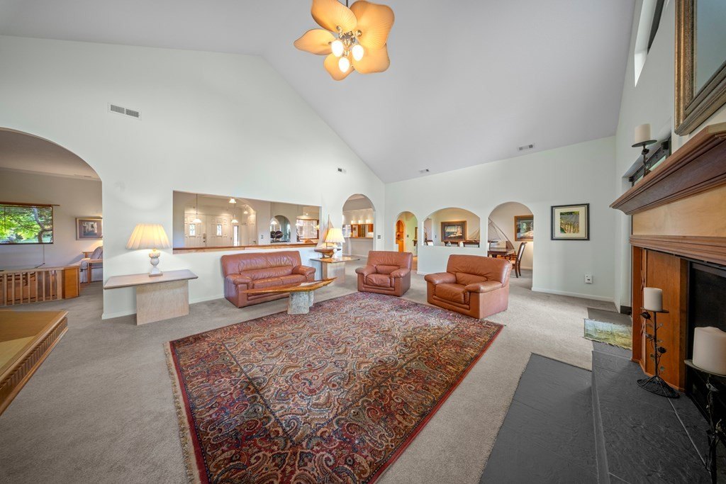 MONTEREY, Tennessee, 38574, United States, 4 Bedrooms Bedrooms, ,2.5 BathroomsBathrooms,Residential,Forsale,1907885