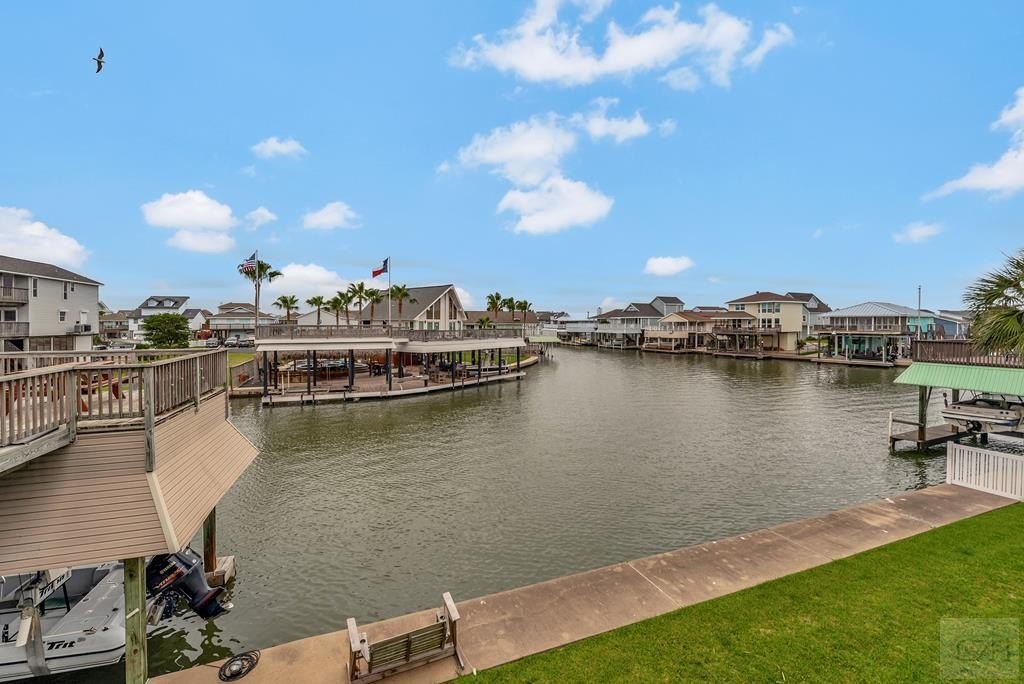 Tiki Island, Texas, 77554, United States, 3 Bedrooms Bedrooms, ,2 BathroomsBathrooms,Residential,Forsale,1972280