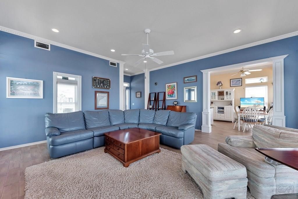Tiki Island, Texas, 77554, United States, 3 Bedrooms Bedrooms, ,3 BathroomsBathrooms,Residential,Forsale,1953100