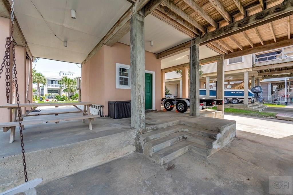 Tiki Island, Texas, 77554, United States, 3 Bedrooms Bedrooms, ,3 BathroomsBathrooms,Residential,Forsale,1953100