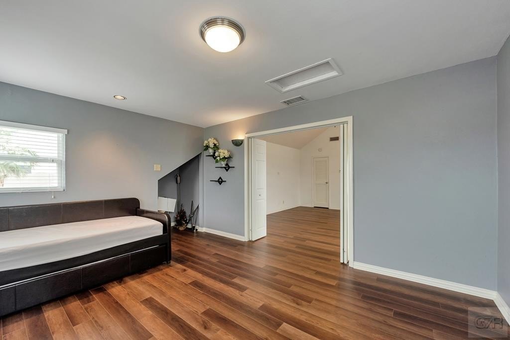 Tiki Island, Texas, 77554, United States, 3 Bedrooms Bedrooms, ,2 BathroomsBathrooms,Residential,Forsale,1972280