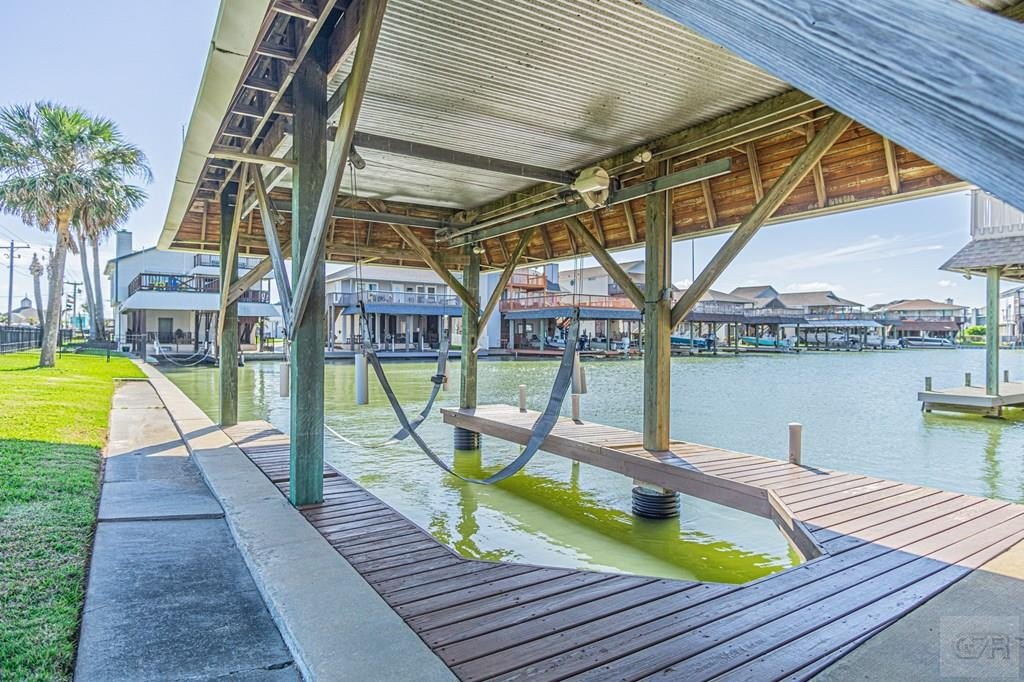 Tiki Island, Texas, 77554, United States, 3 Bedrooms Bedrooms, ,2 BathroomsBathrooms,Residential,Forsale,1953102