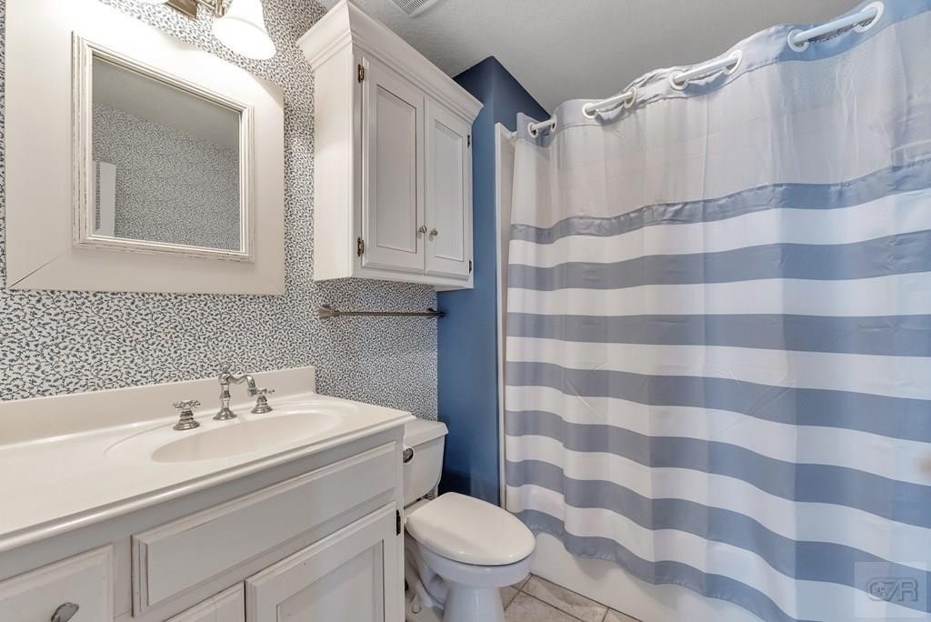 Tiki Island, Texas, 77554, United States, 3 Bedrooms Bedrooms, ,3 BathroomsBathrooms,Residential,Forsale,1953100