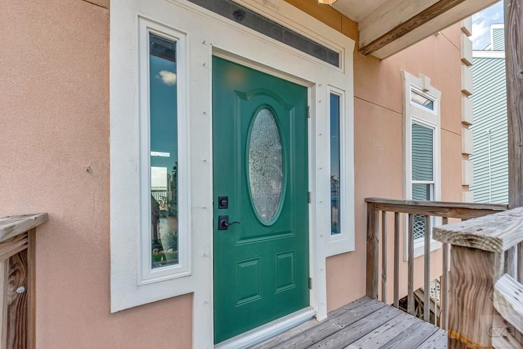 Tiki Island, Texas, 77554, United States, 3 Bedrooms Bedrooms, ,3 BathroomsBathrooms,Residential,Forsale,1953100