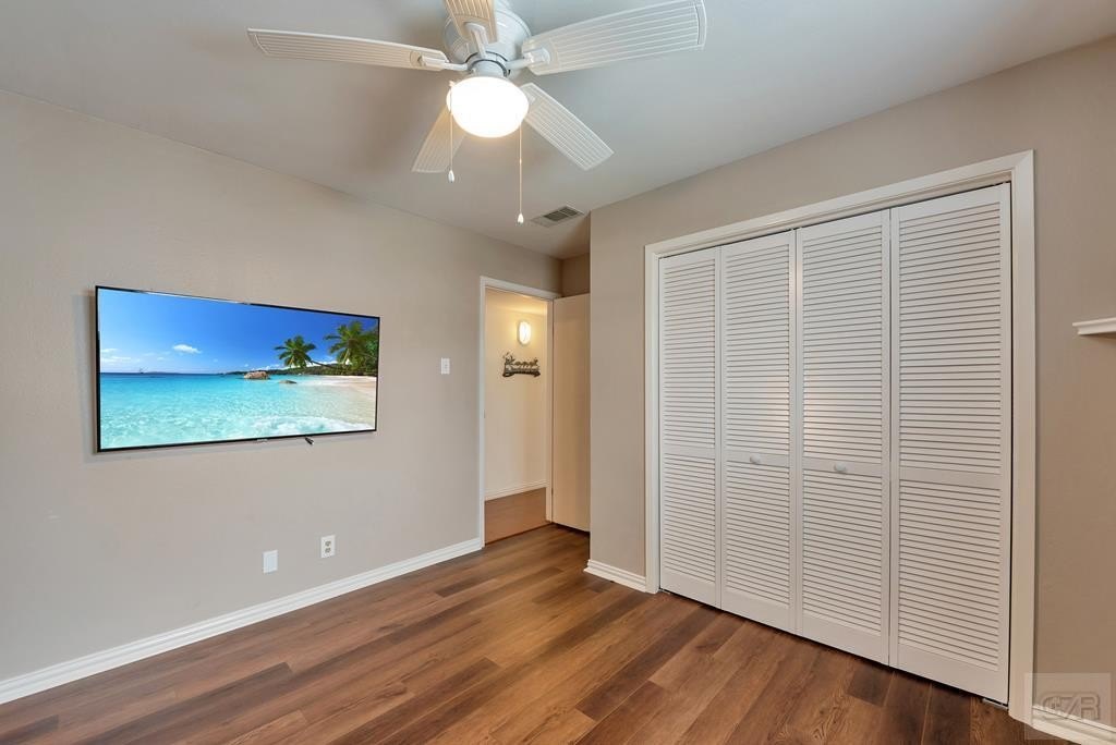 Tiki Island, Texas, 77554, United States, 3 Bedrooms Bedrooms, ,2 BathroomsBathrooms,Residential,Forsale,1972280