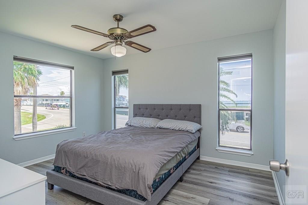 Tiki Island, Texas, 77554, United States, 3 Bedrooms Bedrooms, ,2 BathroomsBathrooms,Residential,Forsale,1953102