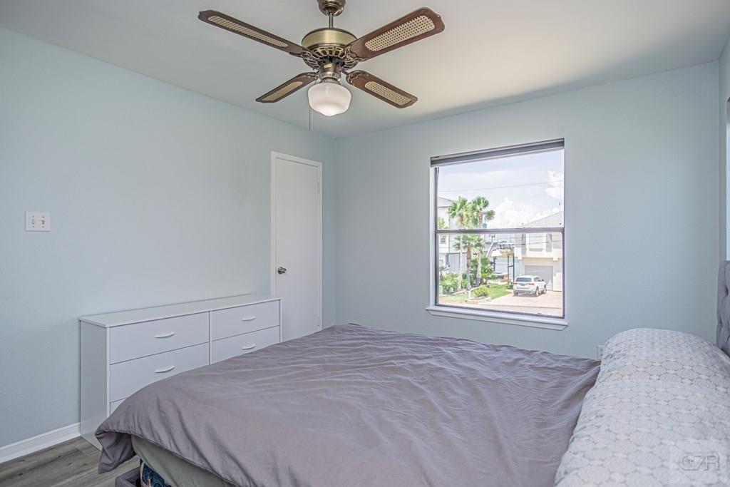 Tiki Island, Texas, 77554, United States, 3 Bedrooms Bedrooms, ,2 BathroomsBathrooms,Residential,Forsale,1953102