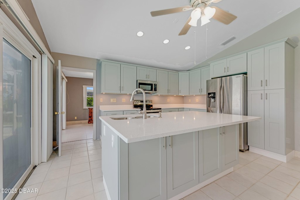 Port Orange, Florida, 32127, United States, 3 Bedrooms Bedrooms, ,3 BathroomsBathrooms,Residential,Forsale,1919150