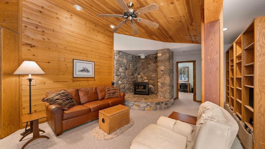Graeagle, California, 96103, United States, 5 Bedrooms Bedrooms, ,2 BathroomsBathrooms,Residential,Forsale,1910307