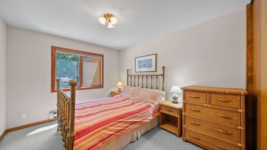 Graeagle, California, 96103, United States, 5 Bedrooms Bedrooms, ,2 BathroomsBathrooms,Residential,Forsale,1910307