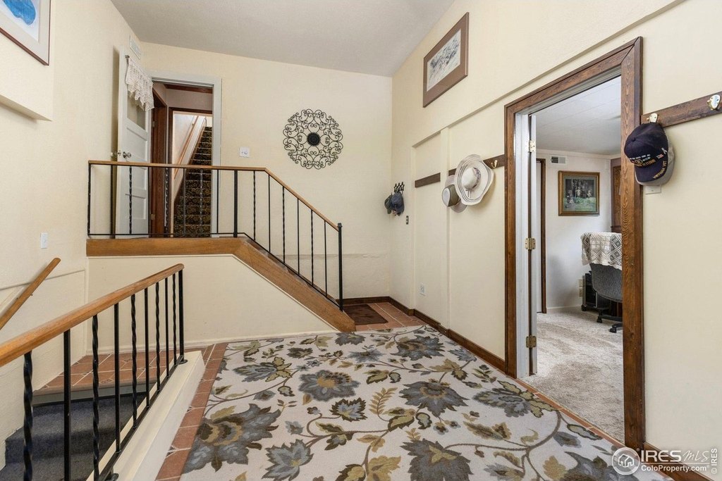 Loveland, Colorado, 80537, United States, 5 Bedrooms Bedrooms, ,3 BathroomsBathrooms,Residential,Forsale,1886167