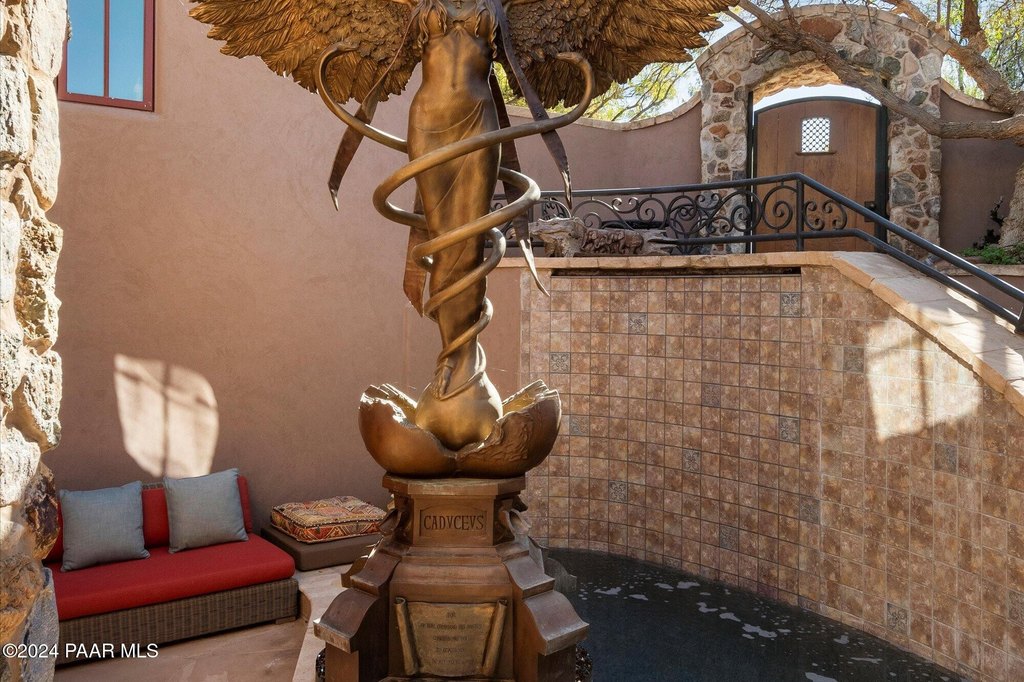 Sedona, Arizona, 86336, United States, 4 Bedrooms Bedrooms, ,4.5 BathroomsBathrooms,Residential,Forsale,1883883