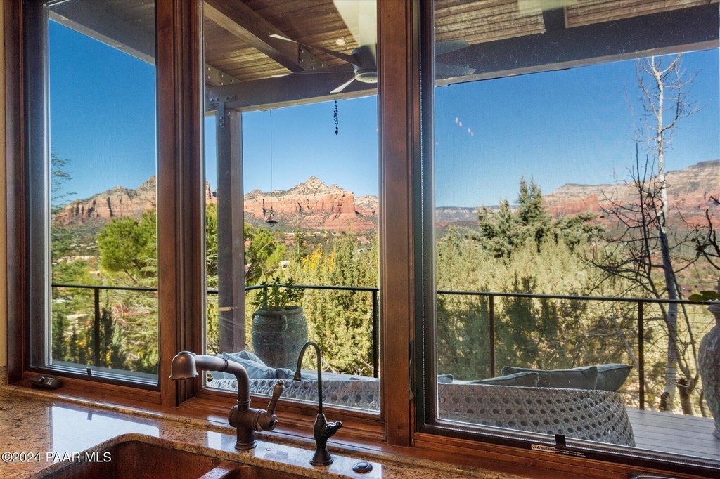 Sedona, Arizona, 86336, United States, 4 Bedrooms Bedrooms, ,4.5 BathroomsBathrooms,Residential,Forsale,1883883
