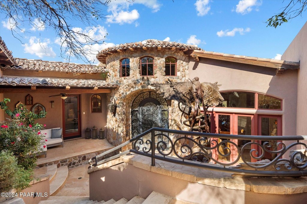 Sedona, Arizona, 86336, United States, 4 Bedrooms Bedrooms, ,4.5 BathroomsBathrooms,Residential,Forsale,1883883