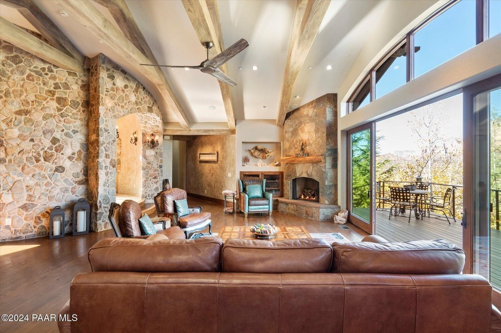 Sedona, Arizona, 86336, United States, 4 Bedrooms Bedrooms, ,4.5 BathroomsBathrooms,Residential,Forsale,1883883
