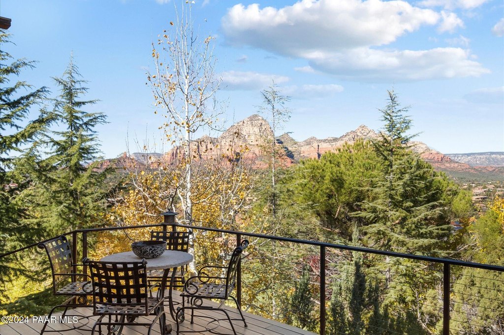 Sedona, Arizona, 86336, United States, 4 Bedrooms Bedrooms, ,4.5 BathroomsBathrooms,Residential,Forsale,1883883