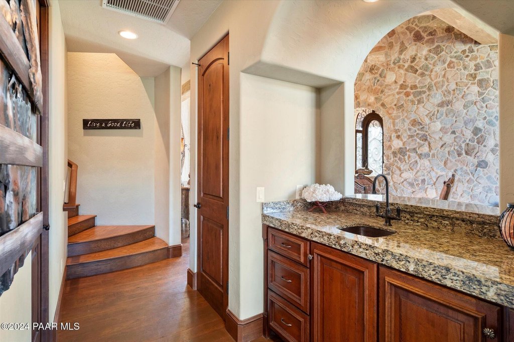 Sedona, Arizona, 86336, United States, 4 Bedrooms Bedrooms, ,4.5 BathroomsBathrooms,Residential,Forsale,1883883