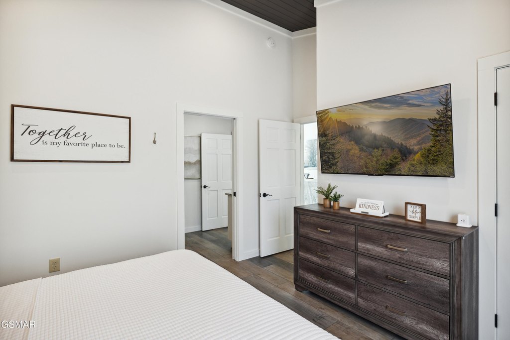 Gatlinburg, Tennessee, 37738, United States, 1 Bedroom Bedrooms, ,2.5 BathroomsBathrooms,Residential,Forsale,1893763