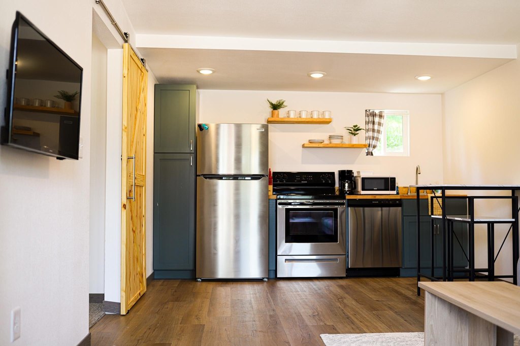 Custer, South Dakota, 57730, United States, ,Commercial,Forsale,1959586