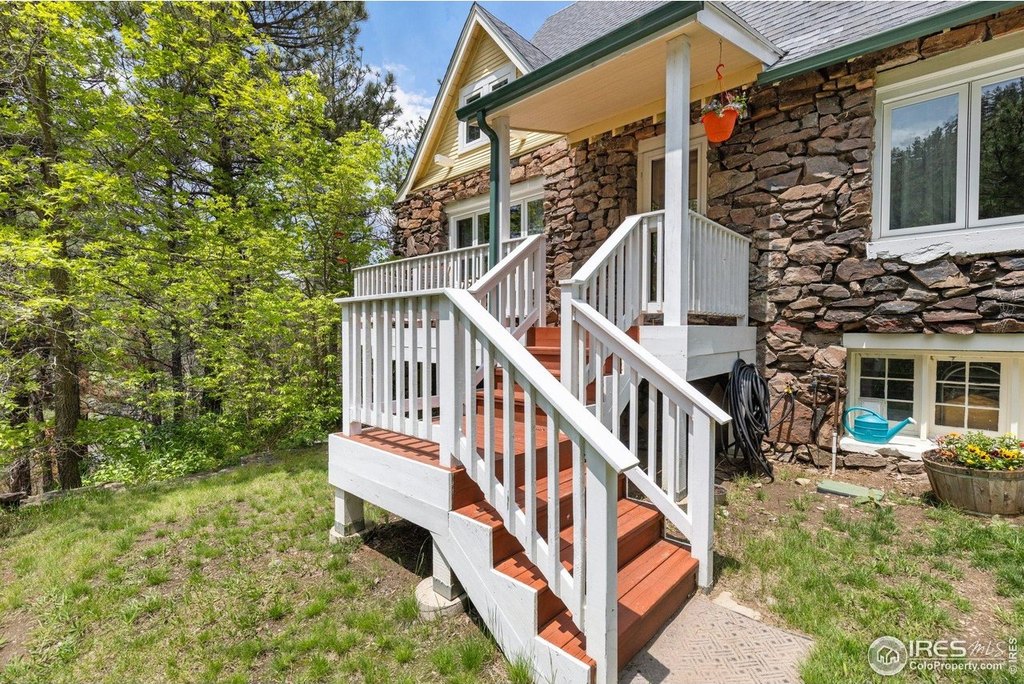 Loveland, Colorado, 80537, United States, 5 Bedrooms Bedrooms, ,3 BathroomsBathrooms,Residential,Forsale,1886167