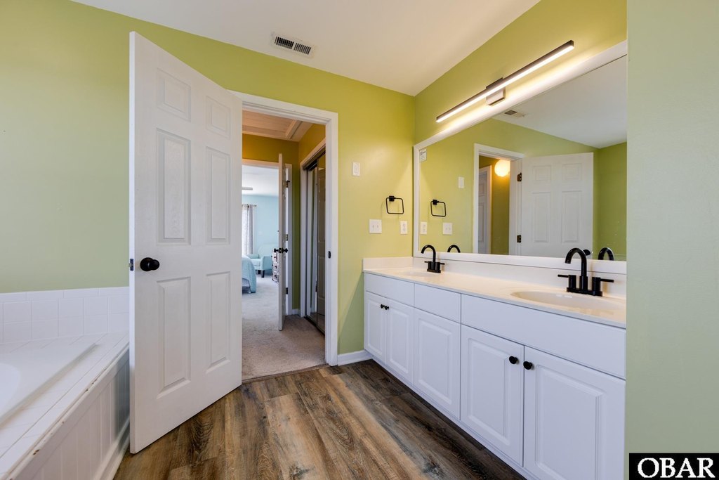 Rodanthe, North Carolina, 27968, United States, 6 Bedrooms Bedrooms, ,5.5 BathroomsBathrooms,Residential,Forsale,2008028