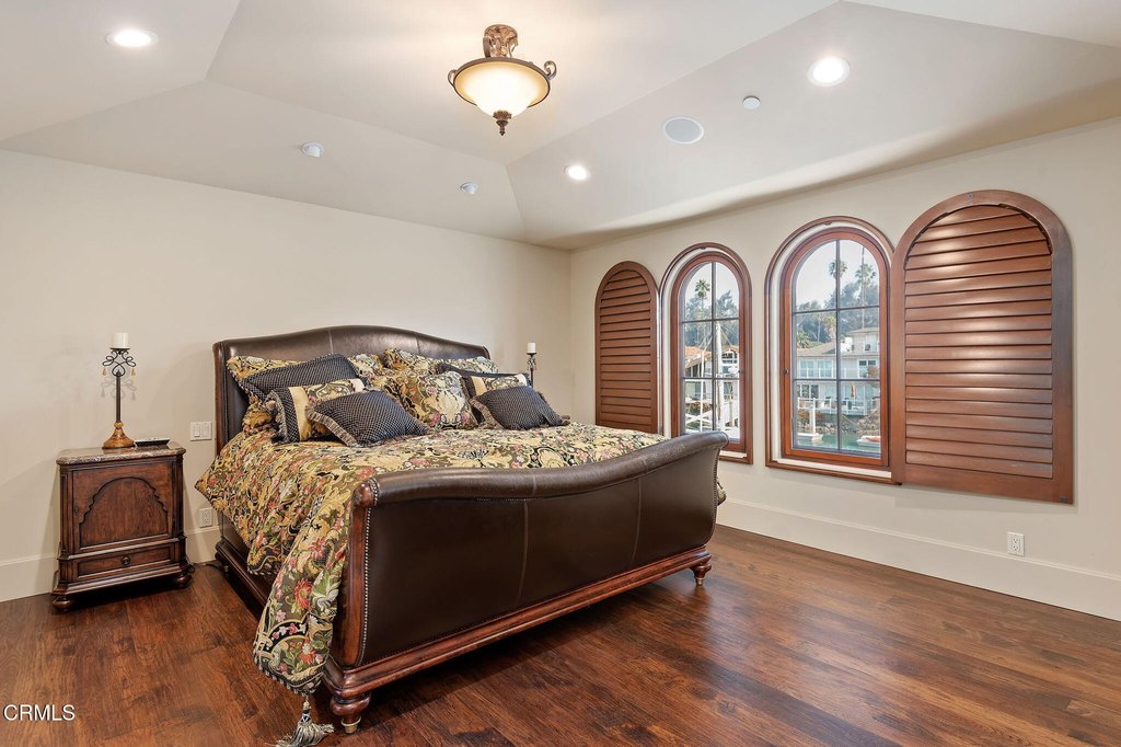 Ventura, California, 93001, United States, 3 Bedrooms Bedrooms, ,4 BathroomsBathrooms,Residential,Forsale,1883944