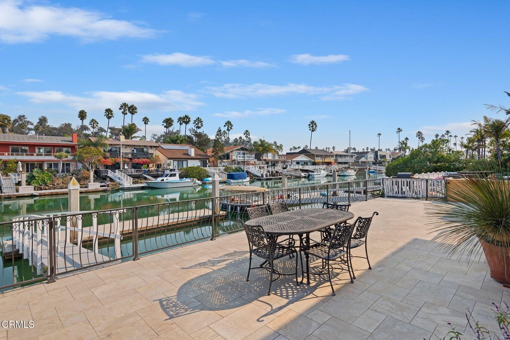 Ventura, California, 93001, United States, 3 Bedrooms Bedrooms, ,4 BathroomsBathrooms,Residential,Forsale,1883944