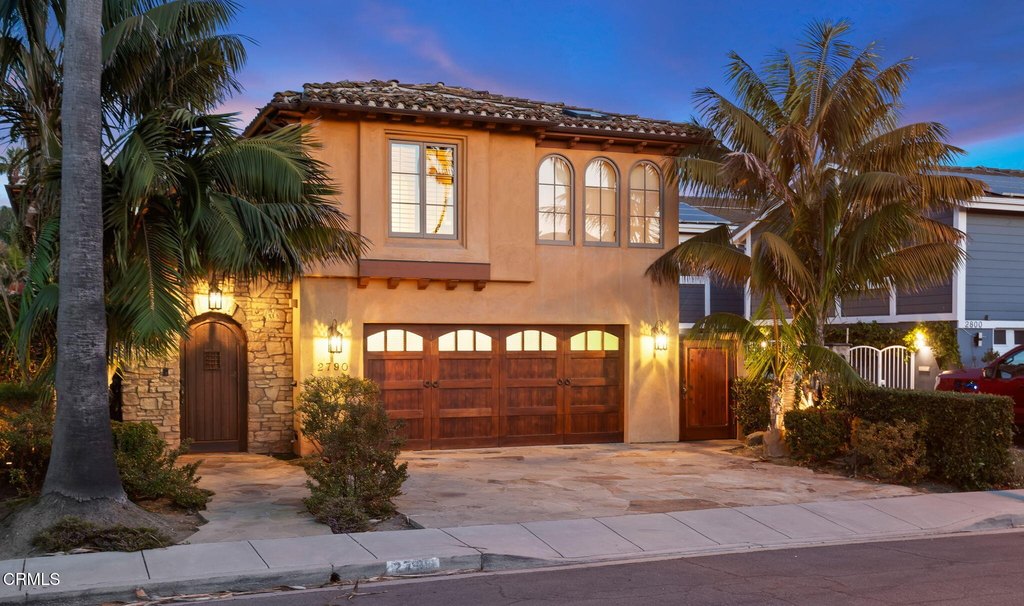 Ventura, California, 93001, United States, 3 Bedrooms Bedrooms, ,4 BathroomsBathrooms,Residential,Forsale,1883944