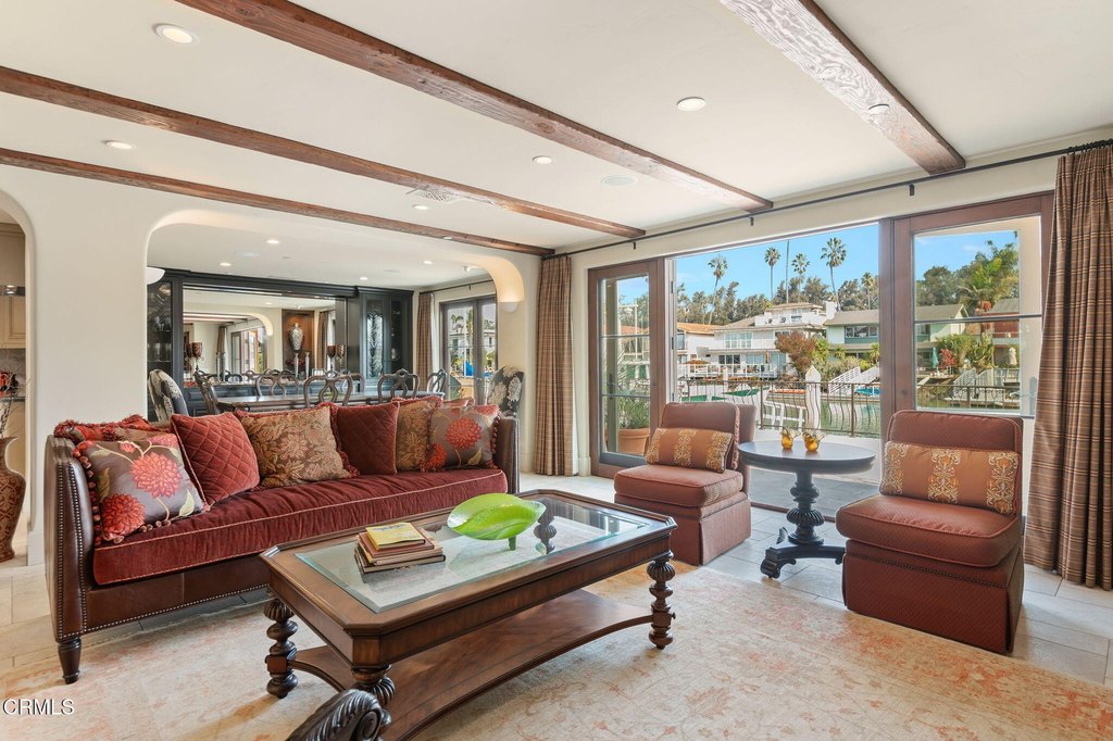 Ventura, California, 93001, United States, 3 Bedrooms Bedrooms, ,4 BathroomsBathrooms,Residential,Forsale,1883944