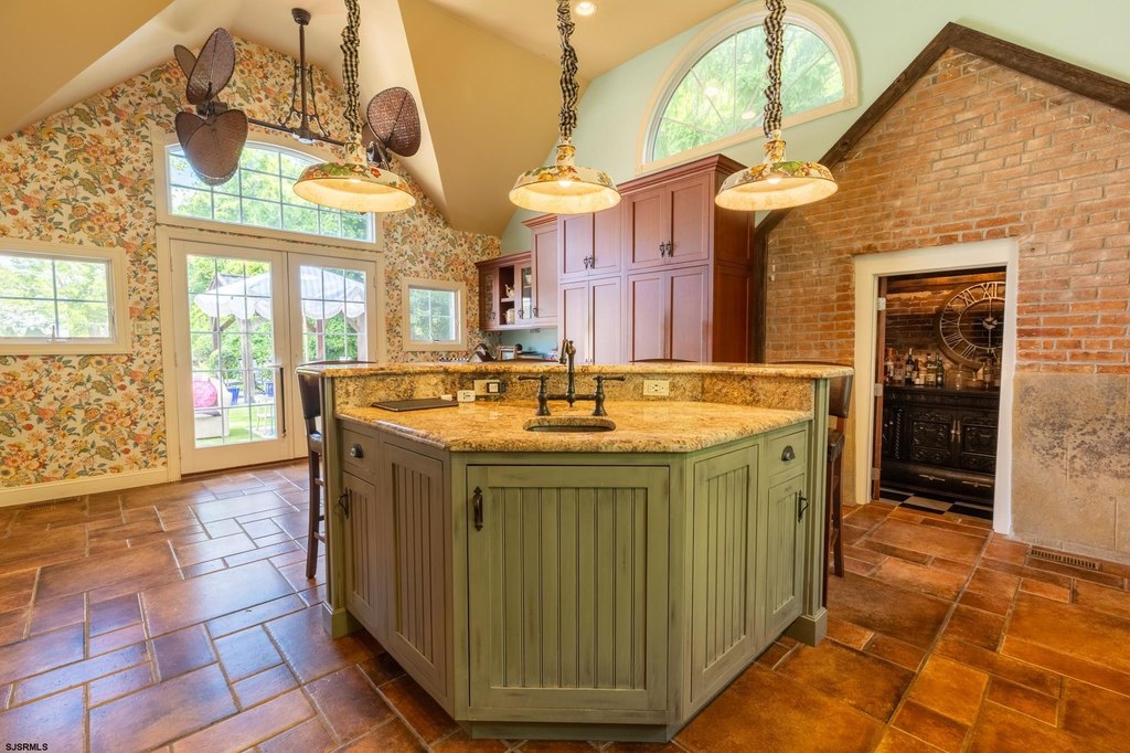 Linwood, New Jersey, 08221, United States, 4 Bedrooms Bedrooms, ,2.5 BathroomsBathrooms,Residential,Forsale,1946139