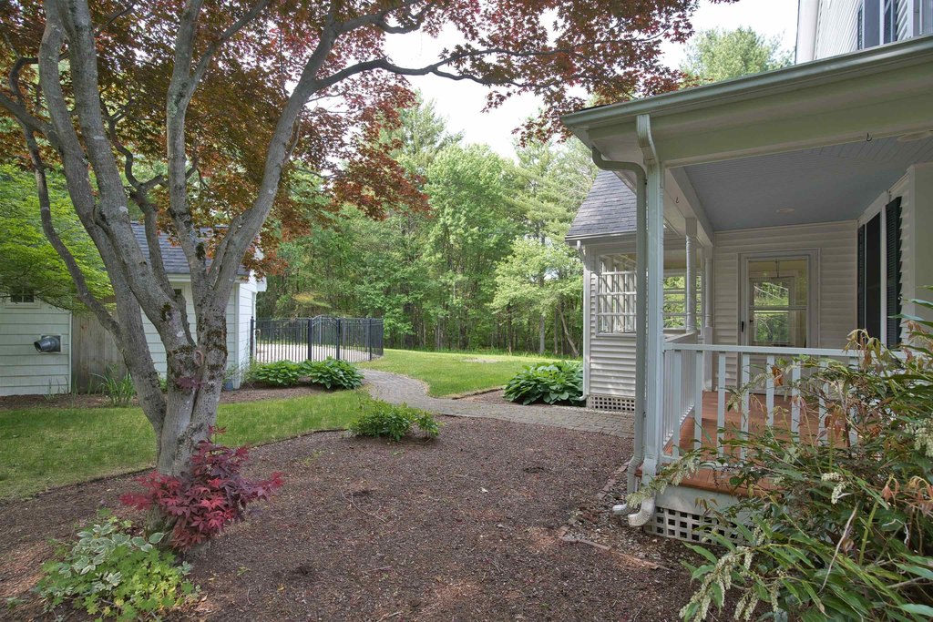 Bedford, New Hampshire, 03110, United States, 4 Bedrooms Bedrooms, ,2.5 BathroomsBathrooms,Residential,Forsale,1933928