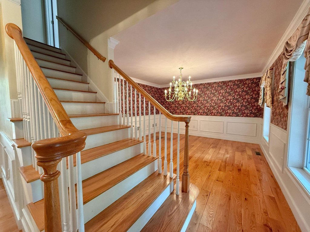 Bedford, New Hampshire, 03110, United States, 4 Bedrooms Bedrooms, ,2.5 BathroomsBathrooms,Residential,Forsale,1933928