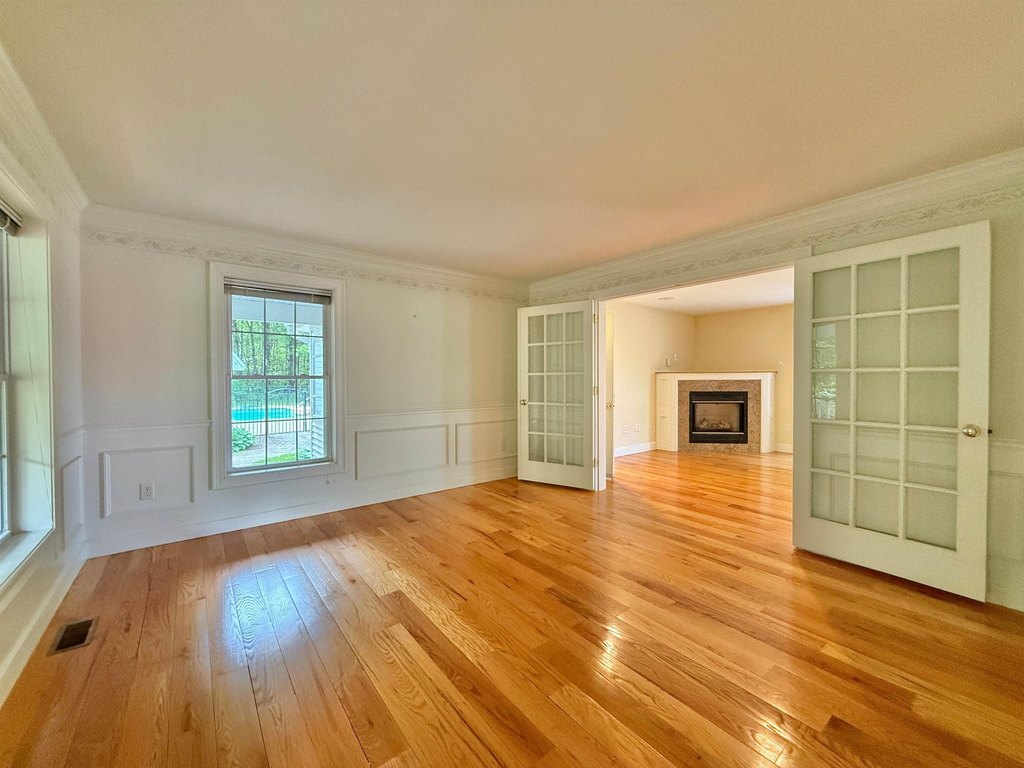Bedford, New Hampshire, 03110, United States, 4 Bedrooms Bedrooms, ,2.5 BathroomsBathrooms,Residential,Forsale,1933928