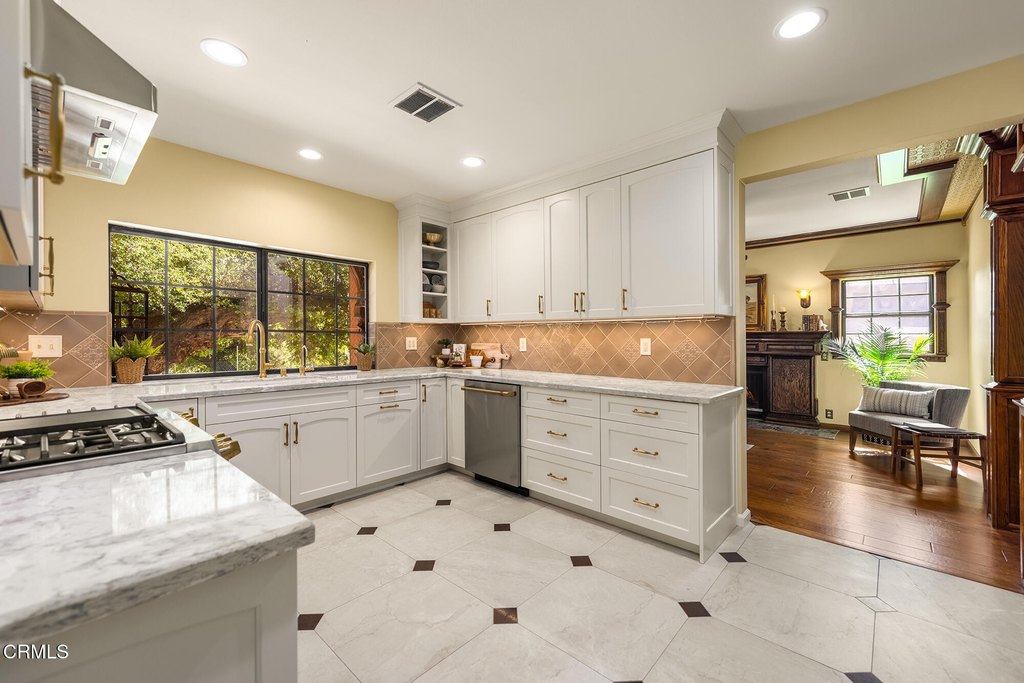 Oak View, California, 93022, United States, 4 Bedrooms Bedrooms, ,3.5 BathroomsBathrooms,Residential,Forsale,1963626