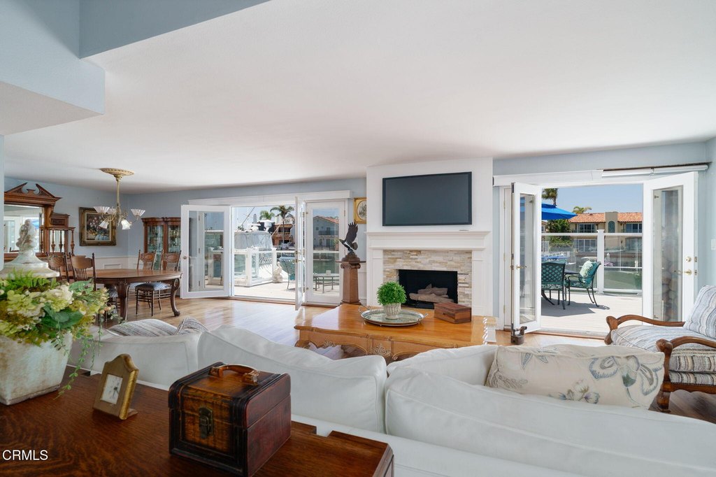 Oxnard, California, 93035, United States, 4 Bedrooms Bedrooms, ,4 BathroomsBathrooms,Residential,Forsale,1941479