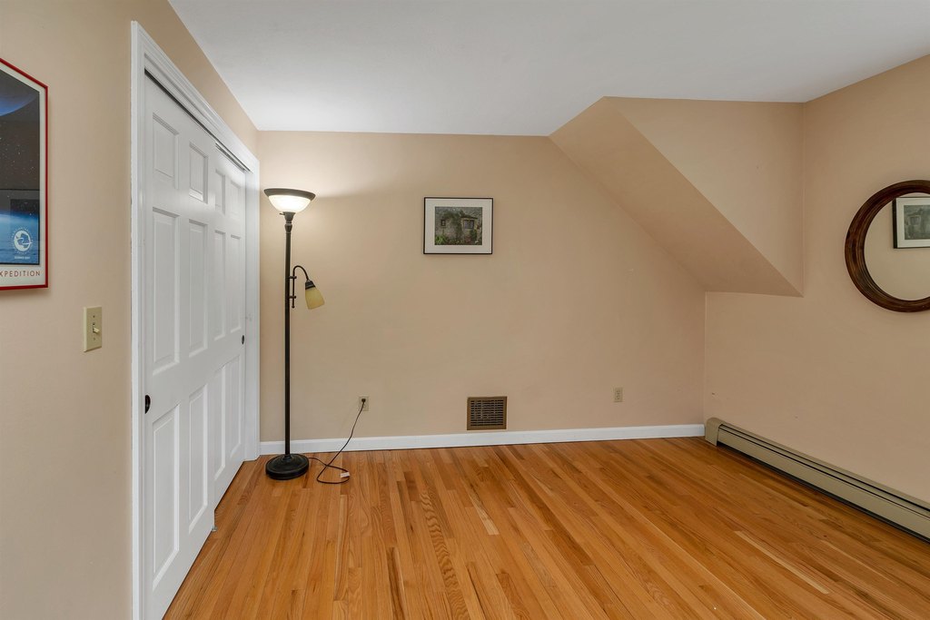 Alton, New Hampshire, 03809, United States, 3 Bedrooms Bedrooms, ,2.5 BathroomsBathrooms,Residential,Forsale,1933929